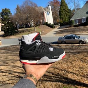 Jordan 4 Retro Bred (2019)